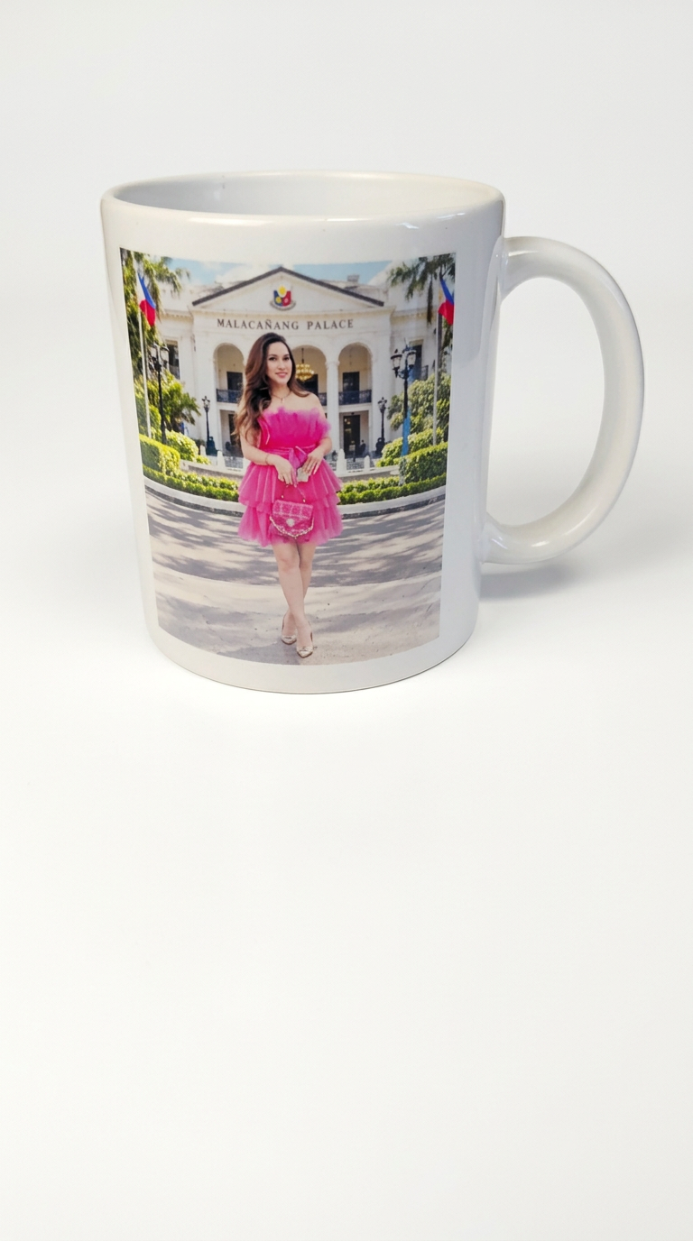 White glossy mug, another angle